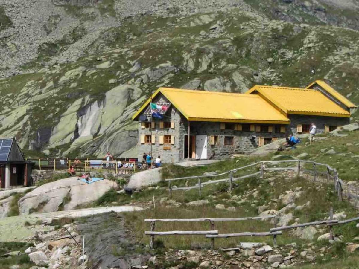 Bilocale A Due Passi Dal Gran Paradiso Locana Luaran gambar